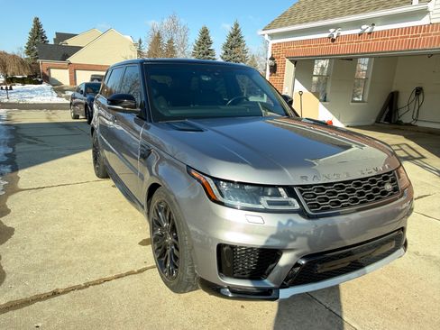 Used 2022 Land Rover Range Rover Sport HSE Silver Edition image 2