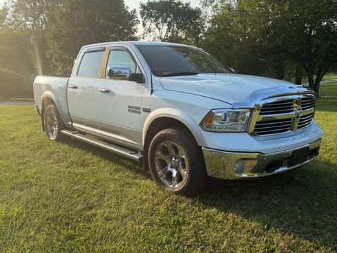 Used 2016 RAM 1500 Laramie w/ Convenience Group AWD/4WD image 1