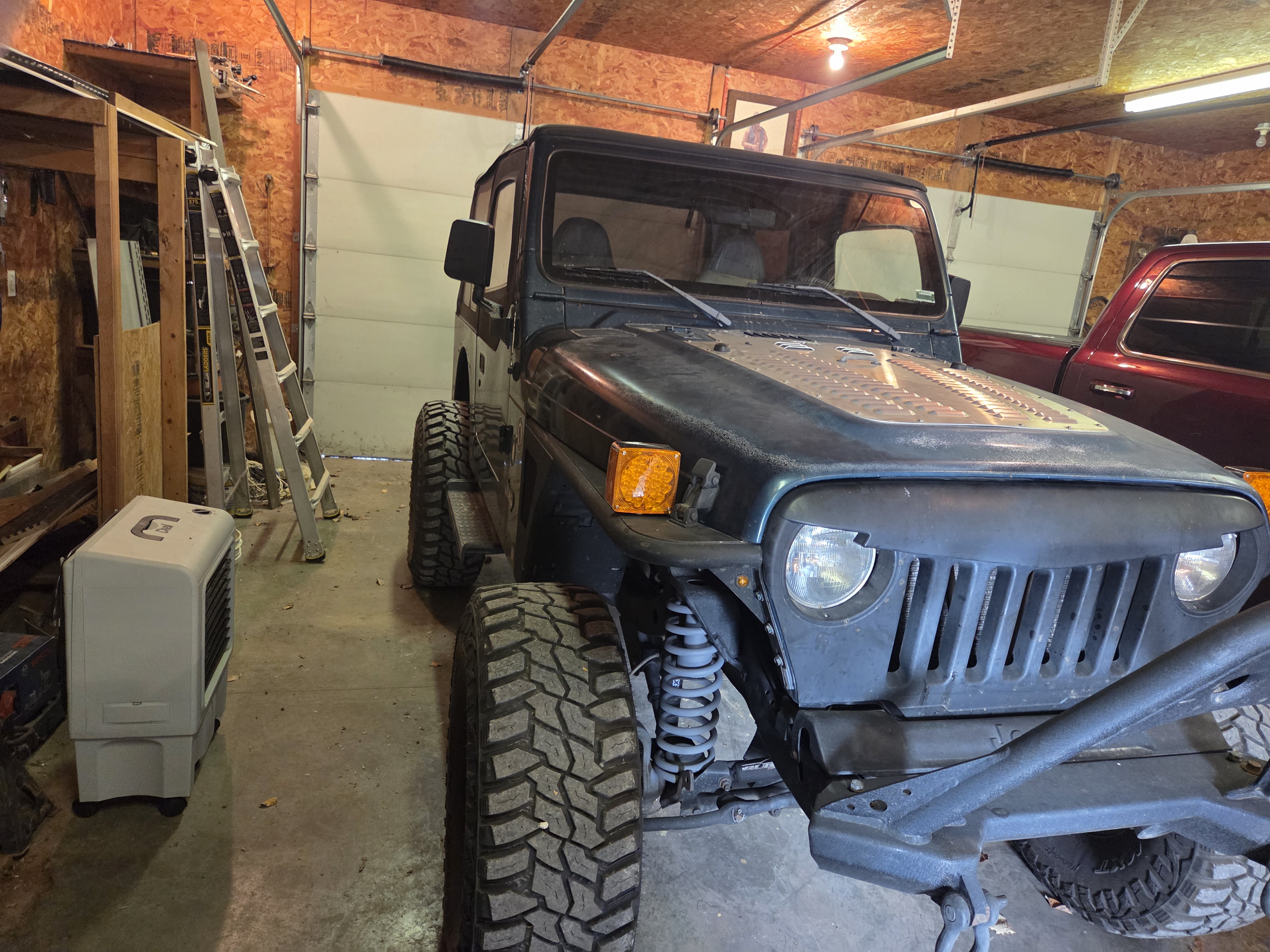 Used 1998 Jeep Wrangler SE AWD/4WD image 2