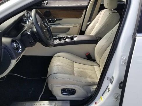 Used 2015 Jaguar XJ L Portfolio image 14