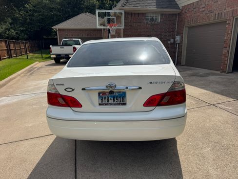 Used 2003 Toyota Avalon XLS FWD image 8