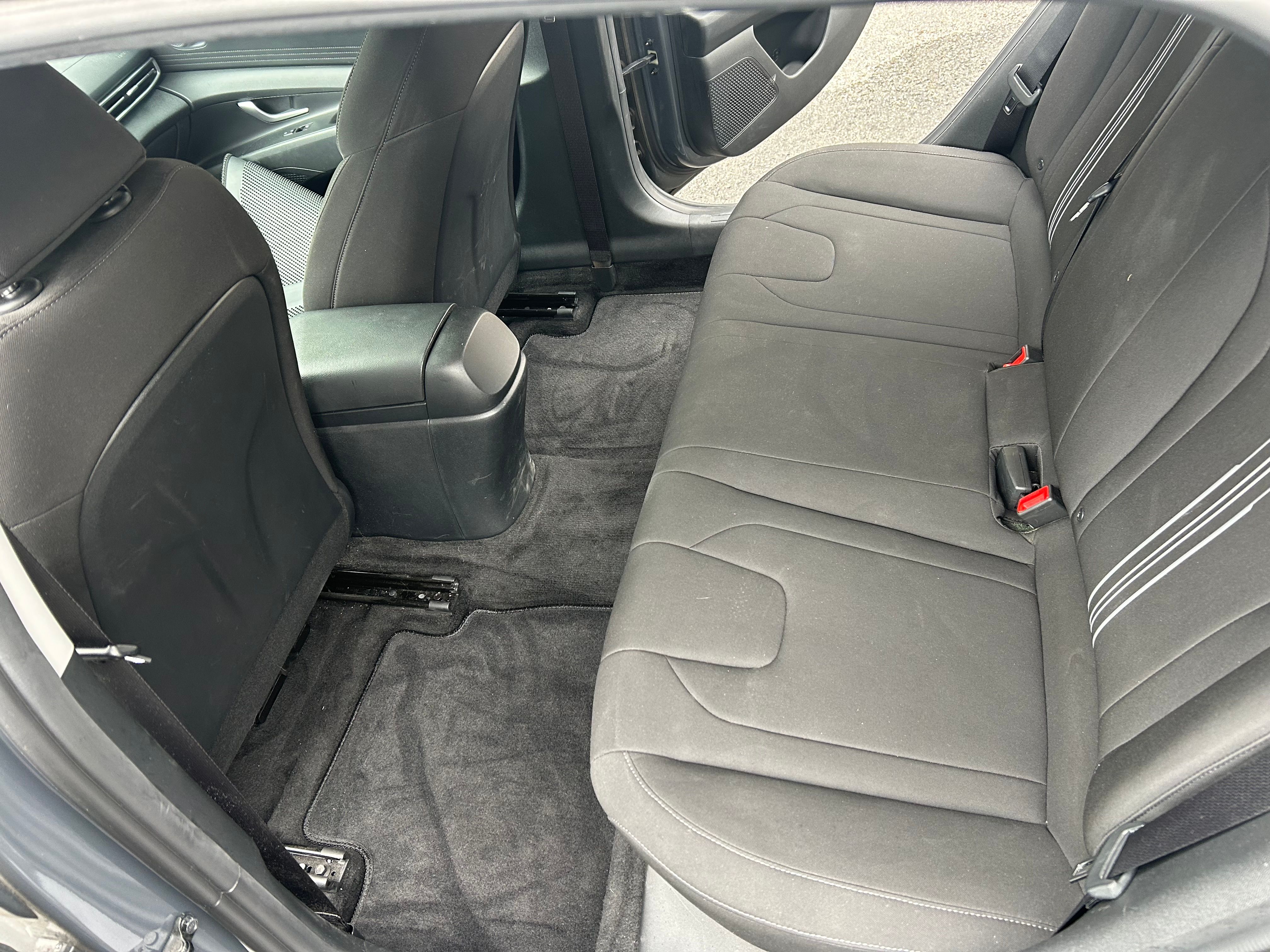 Used 2023 Hyundai Elantra SEL FWD image 14