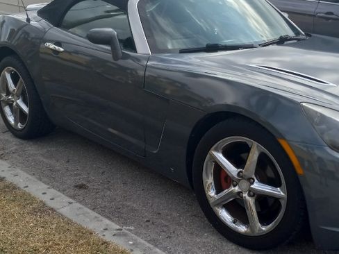 Used 2008 Saturn Sky Red Line image 1
