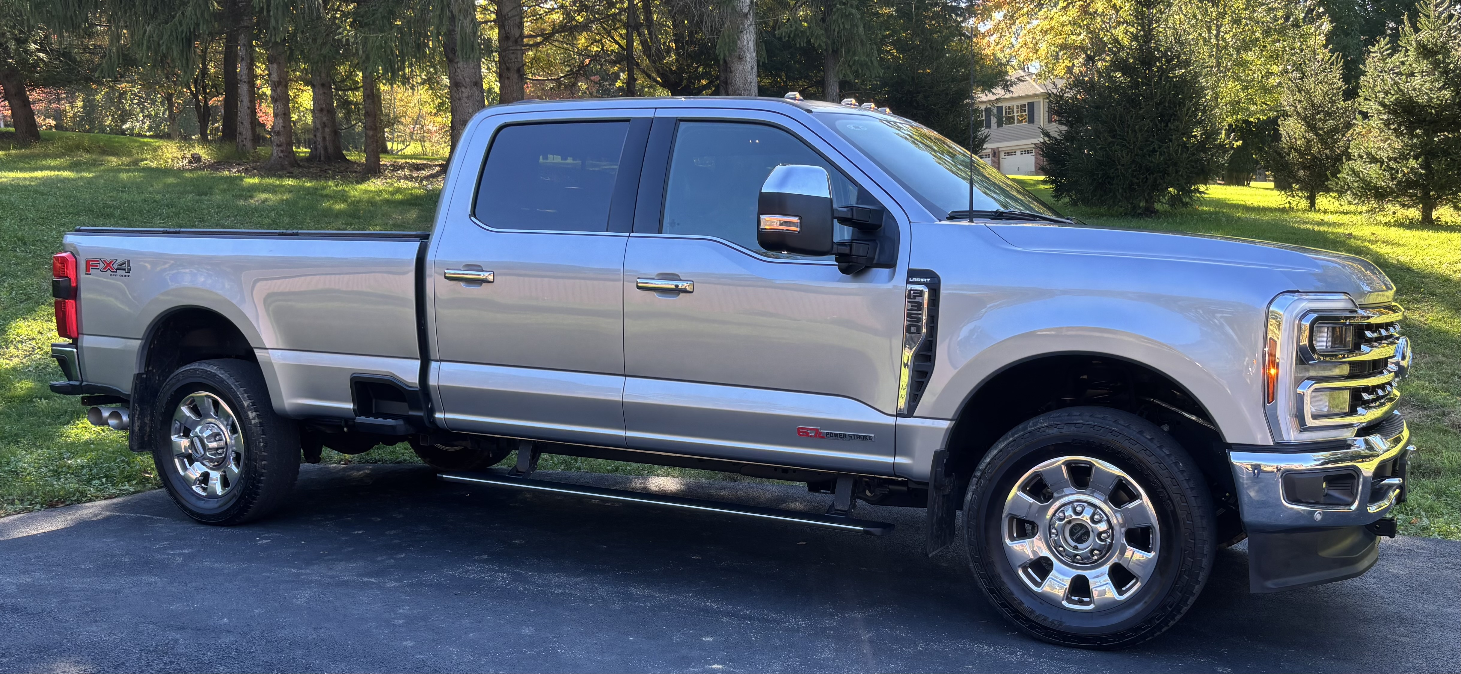 Used 2024 Ford F350 Lariat w/ Lariat Ultimate Package AWD/4WD image 1