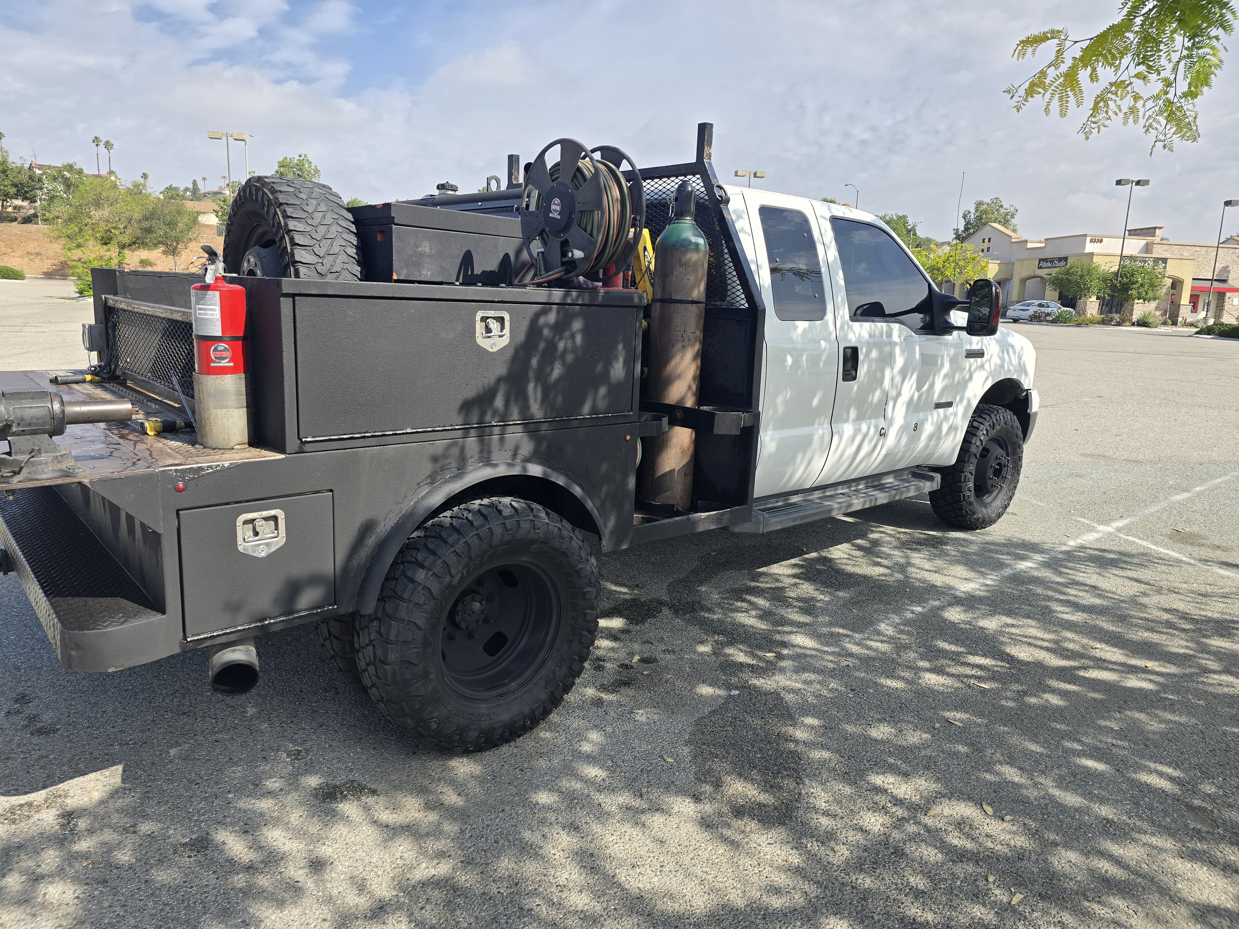 Used 2006 Ford F350 XLT AWD/4WD image 5