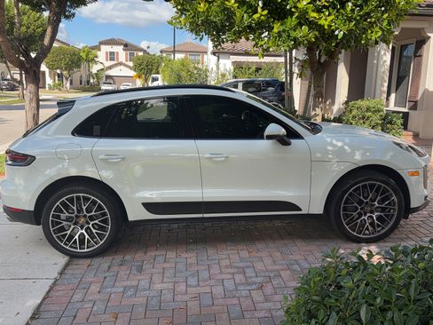 Used 2021 Porsche Macan S image 5