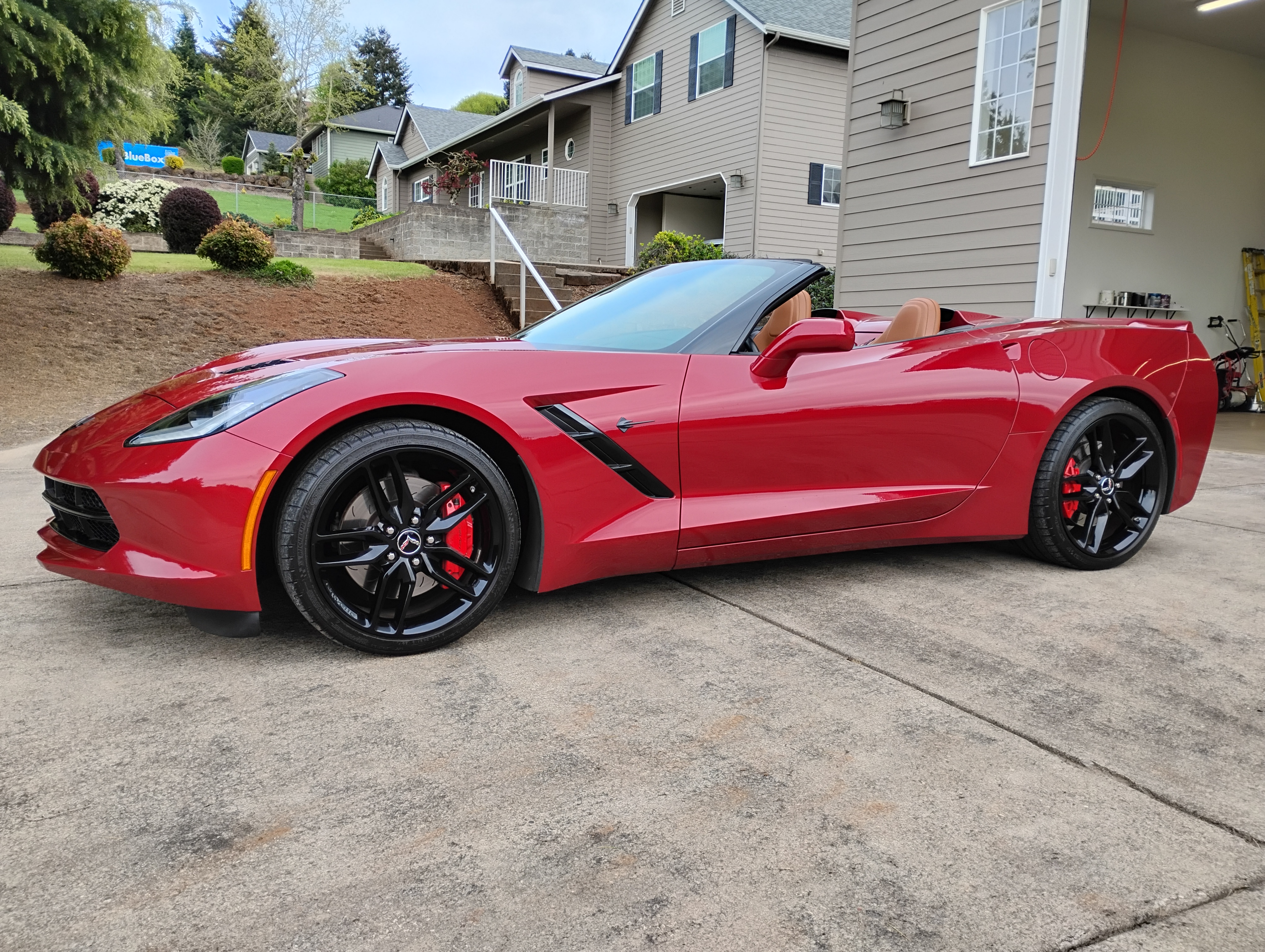 Used 2014 Chevrolet Corvette Stingray Convertible w/ 2LT Preferred Equipment Group RWD image 12