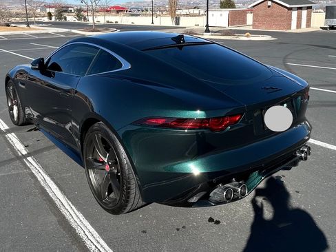 Used 2019 Jaguar F-TYPE R image 10