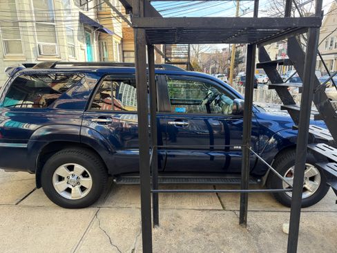 Used 2006 Toyota 4Runner Sport image 5