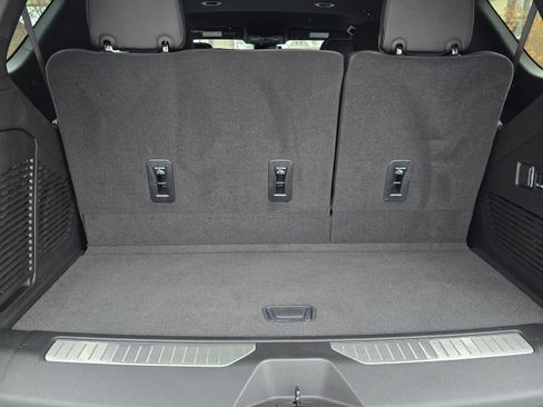 Used 2025 Chevrolet Tahoe Premier image 12