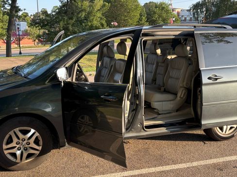 Used 2006 Honda Odyssey EX-L image 4