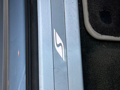 Used 2022 Bentley Bentayga image 12