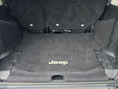 Used 2013 Jeep Wrangler Unlimited Sport image 5