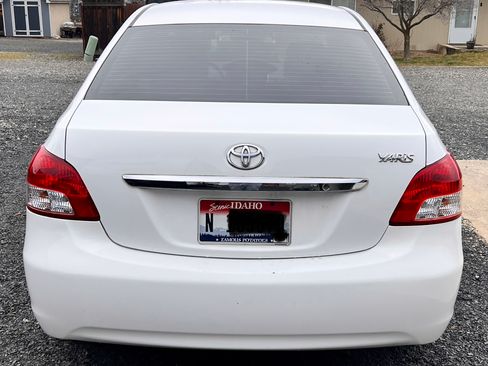 Used 2012 Toyota Yaris Sedan image 5