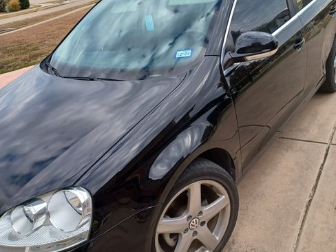 Used 2010 Volkswagen Jetta TDI FWD image 11