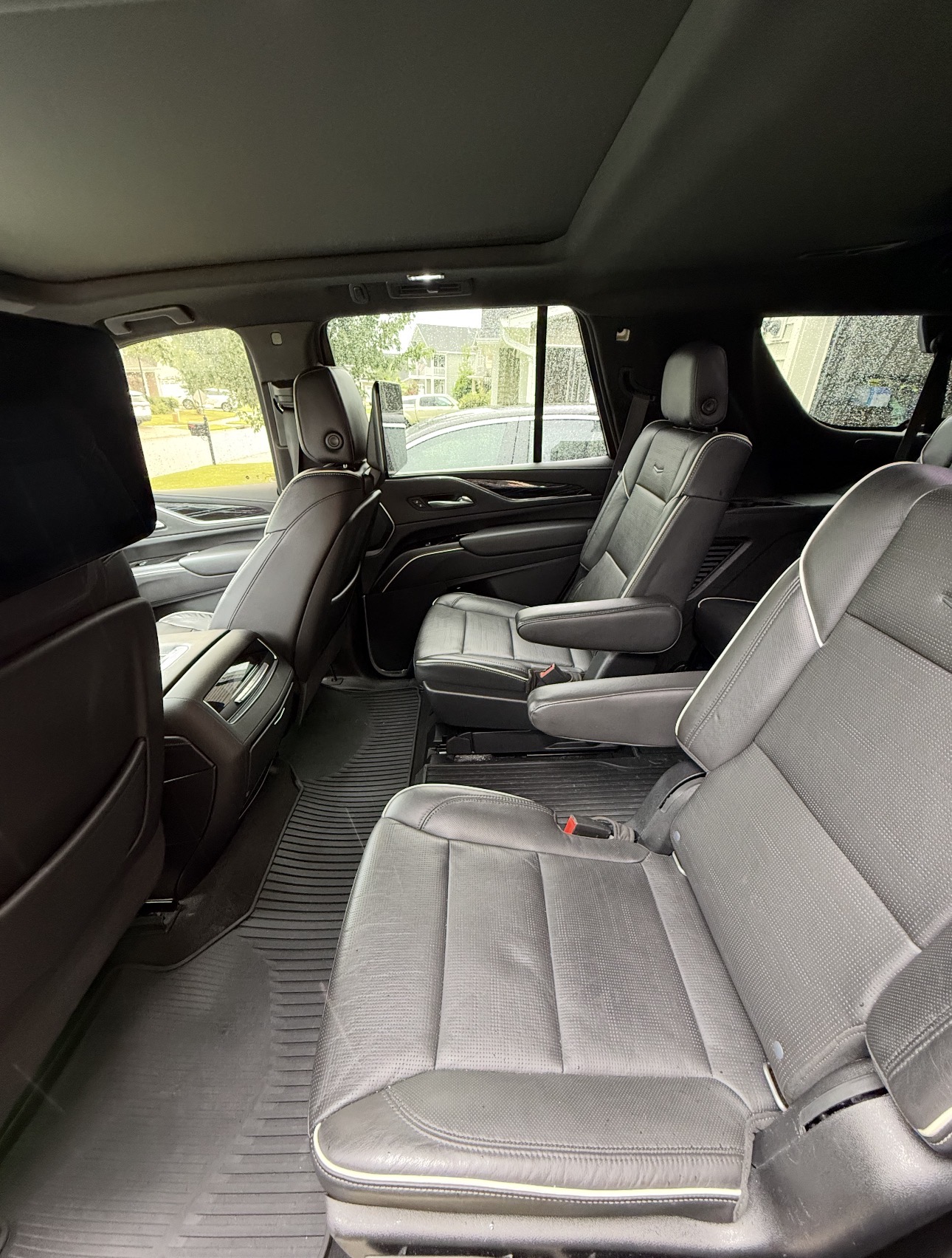 Used 2021 Cadillac Escalade Sport w/ Driver Assist Tech Package AWD/4WD image 17