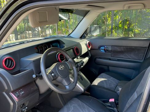 Used 2013 Scion xB image 6