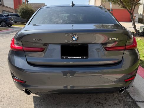 Used 2020 BMW 330i xDrive Sedan w/ Convenience Package image 4