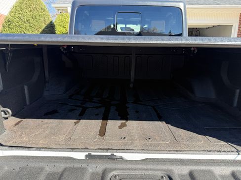 Used 2021 Jeep Gladiator Overland w/ Popular Equipment Package image 12