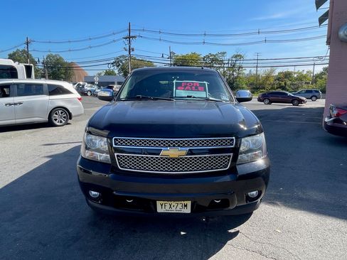 Used 2014 Chevrolet Suburban LTZ image 6