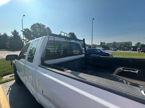 Used 2003 Ford F250 XL RWD image 13