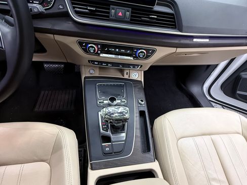 Used 2018 Audi Q5 Prestige w/ Prestige Package image 15