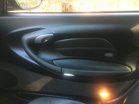 Used 2000 Porsche 911 Carrera image 12