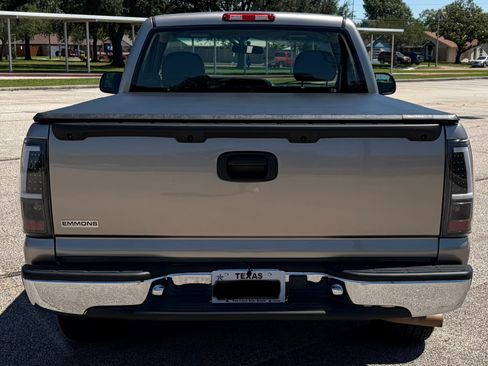 Used 2000 Chevrolet Silverado 1500 2WD Regular Cab w/ Exterior Appearance Pkg image 5
