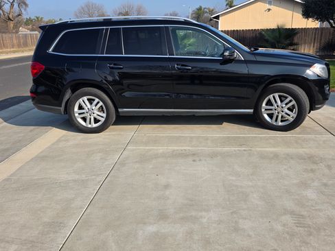 Used 2014 Mercedes-Benz GL 350 GL 350 BlueTEC 4MATIC Sport Ut image 2