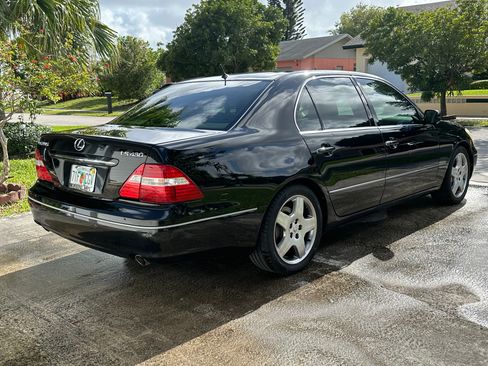 Used 2006 Lexus LS 430 image 6