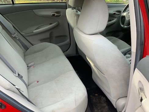 Used 2010 Toyota Corolla image 2