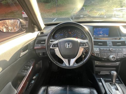 Used 2011 Honda Crosstour EX-L image 9