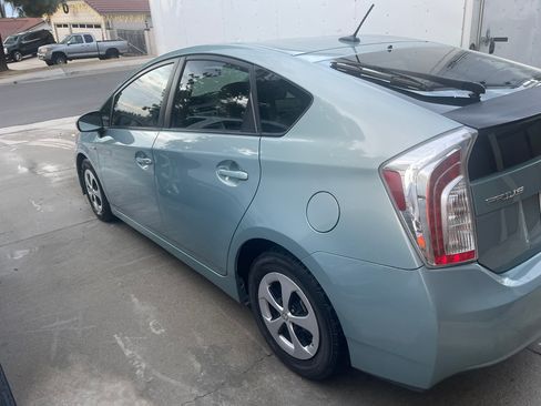 Used 2014 Toyota Prius Three image 4