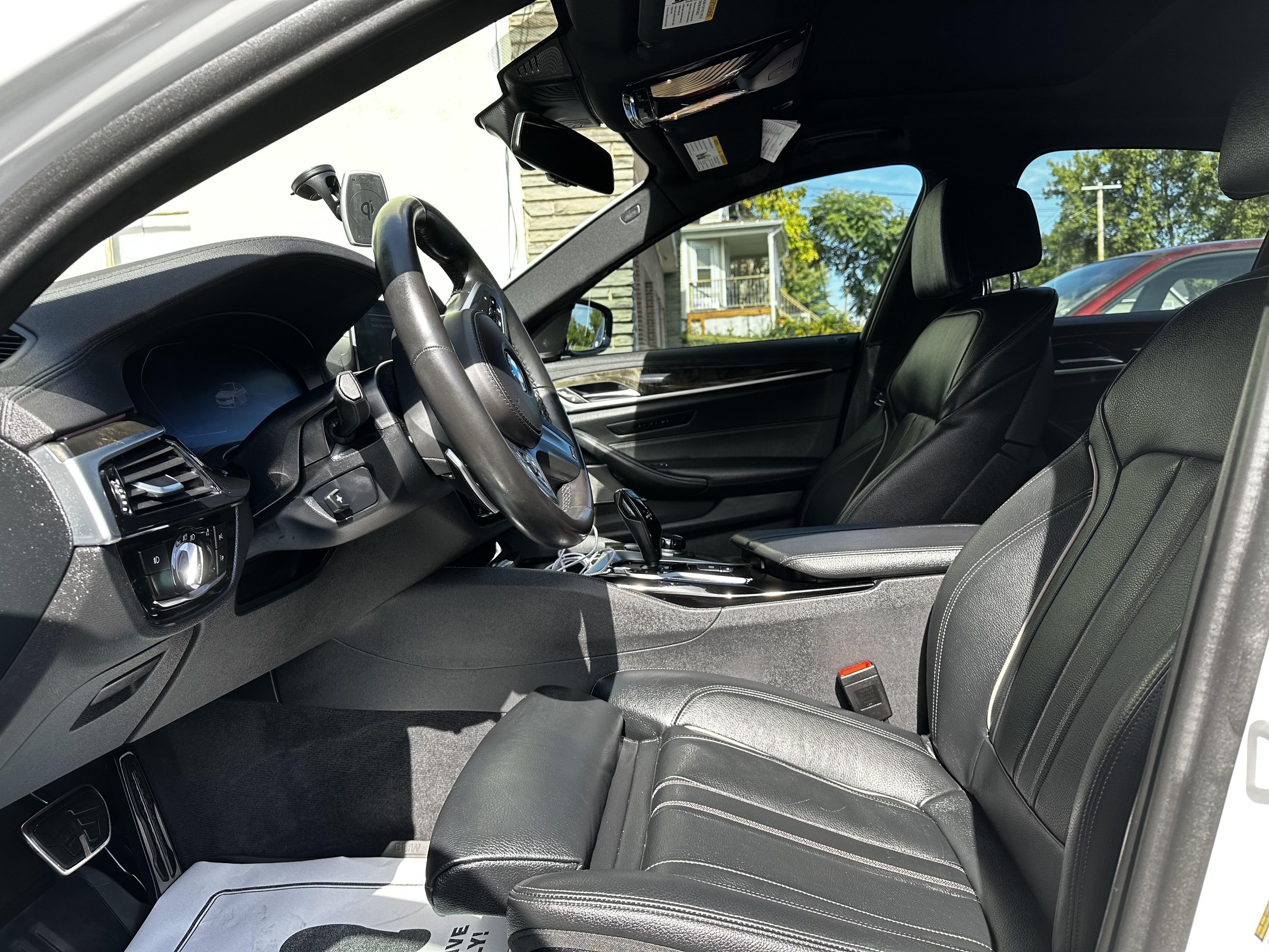 Used 2020 BMW 540i w/ M Sport Package RWD image 16