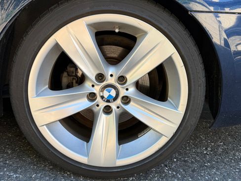 Used 2011 BMW 328i Convertible image 12