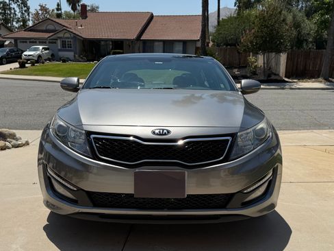 Used 2013 Kia Optima SX w/ Limited Pkg FWD image 2