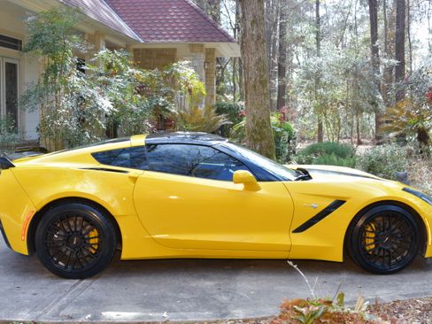 Used 2014 Chevrolet Corvette Stingray Coupe w/ 2LT Preferred Equipment Group image 5