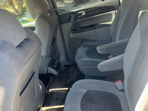 Used 2015 Buick Enclave Convenience FWD image 21