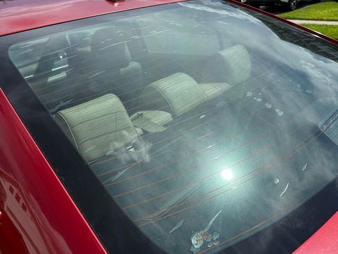 Used 2013 Toyota Camry XLE w/ Leather Pkg FWD image 2