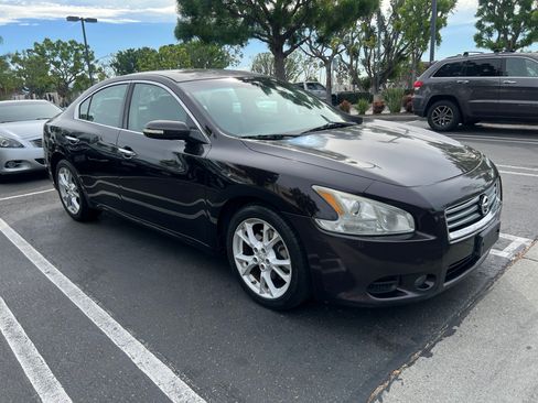 Used 2014 Nissan Maxima 3.5 SV w/ Technology Package image 2