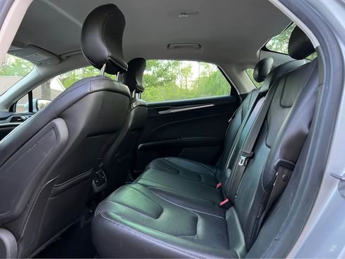 Used 2016 Ford Fusion Titanium image 12