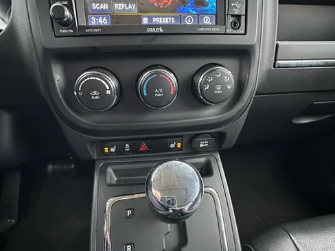 Used 2017 Jeep Patriot High Altitude image 17