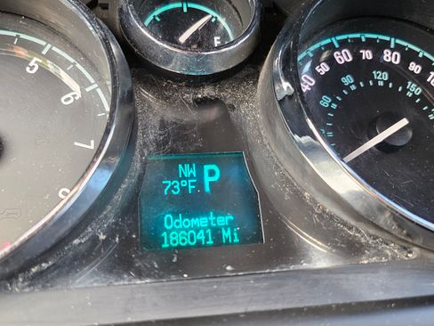 Used 2013 Chevrolet Captiva Sport LTZ image 10