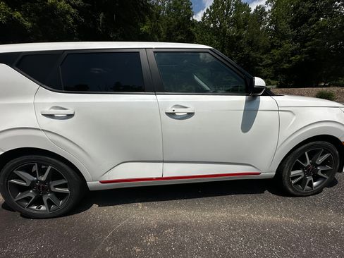 Used 2022 Kia Soul Turbo FWD image 18