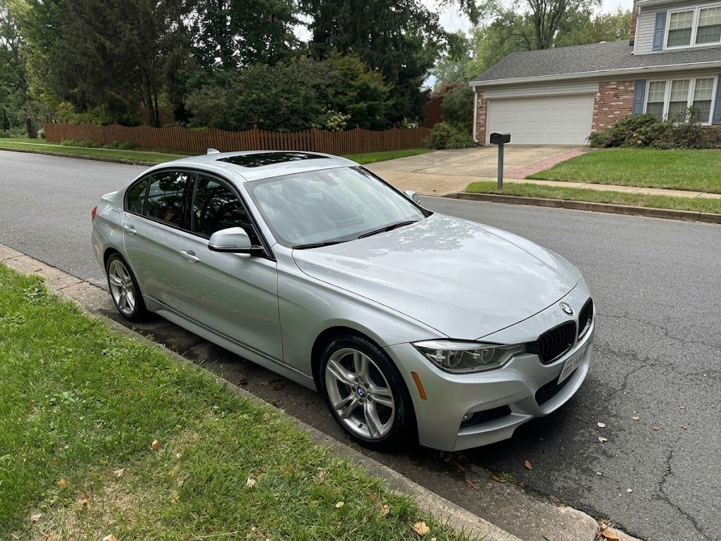 Used 2018 BMW 340i xDrive Sedan AWD/4WD image 4