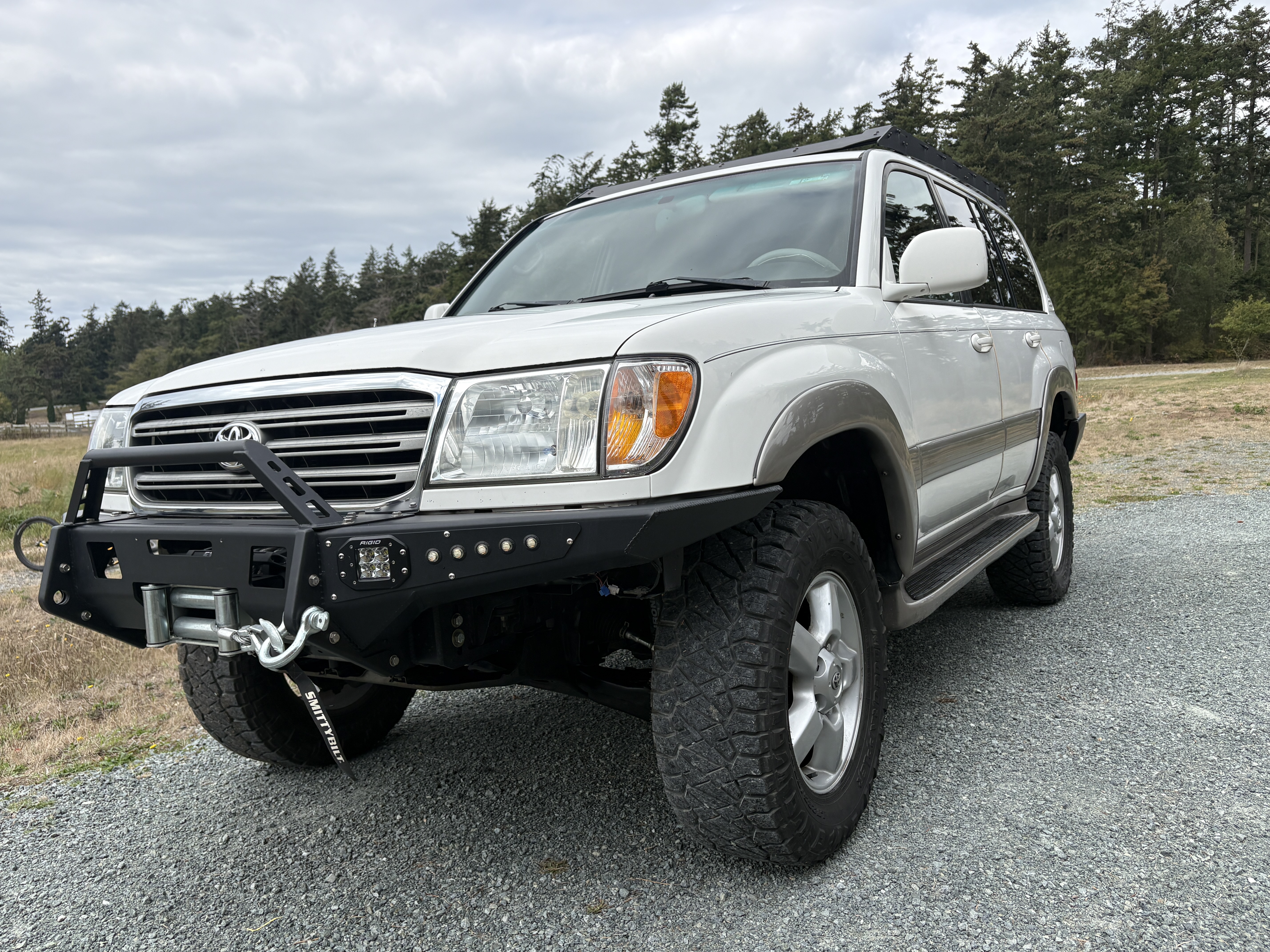 Used 2004 Toyota Land Cruiser AWD/4WD image 1