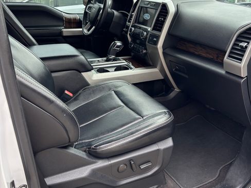 Used 2019 Ford F150 Lariat image 10
