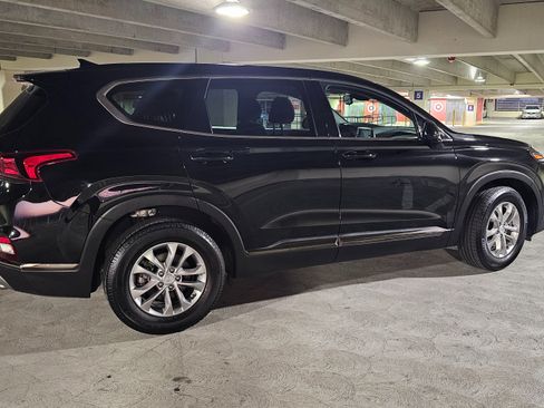 Used 2019 Hyundai Santa Fe SEL image 4