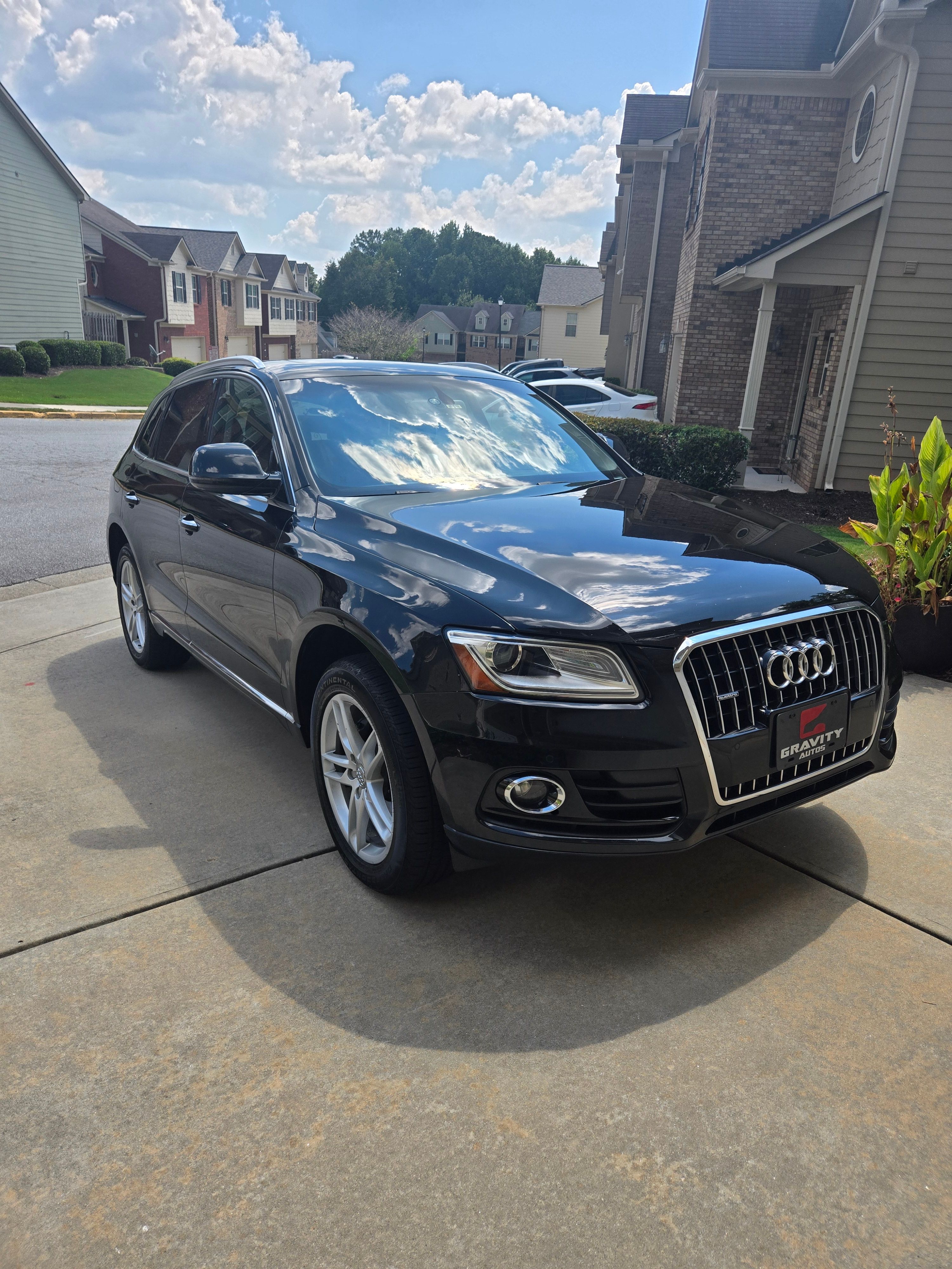 Used 2017 Audi Q5 2.0T Premium Plus w/ Technology Package AWD/4WD image 5