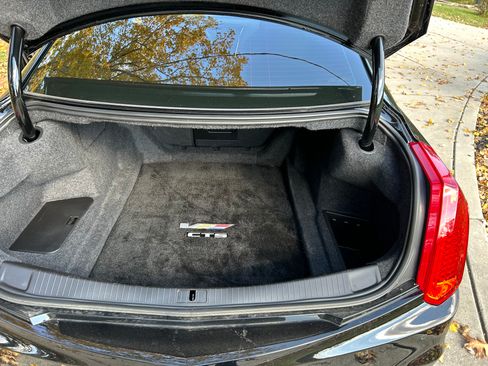 Used 2018 Cadillac CTS V w/ Carbon Fiber Package image 12